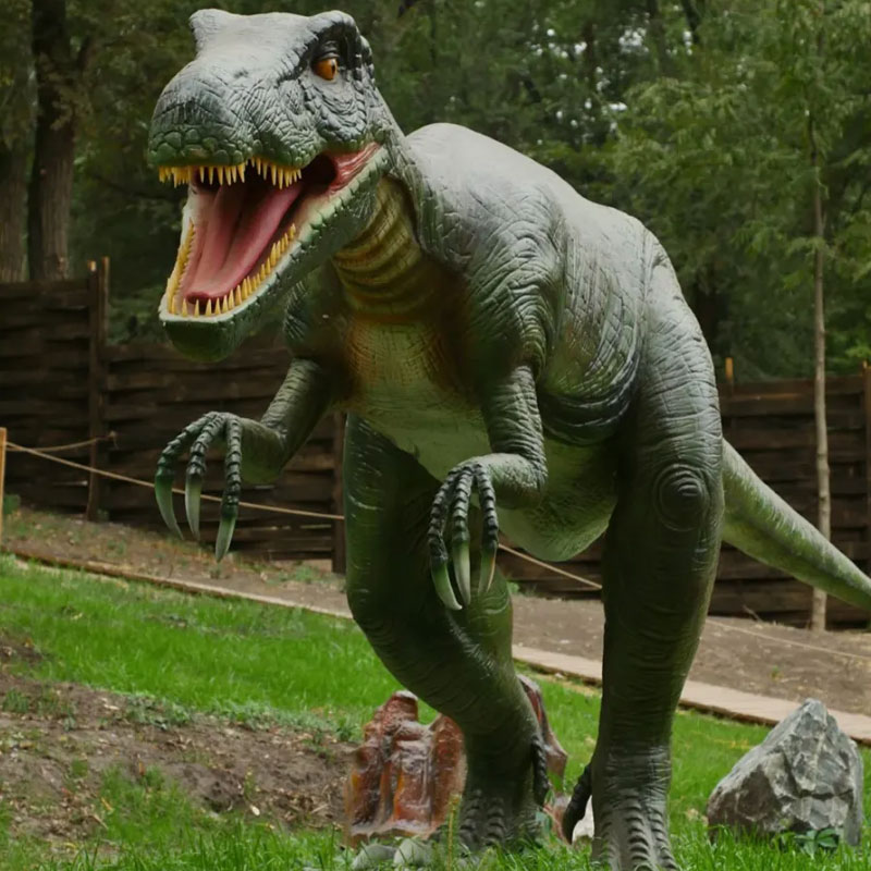 Big Dinosaur Model 
