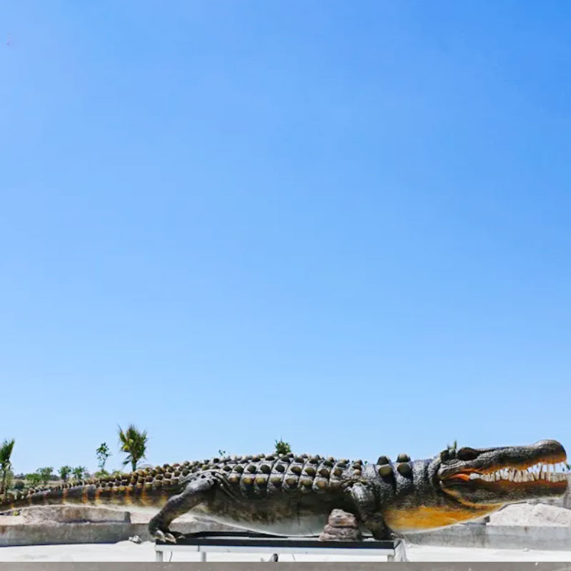 giant animatronic alligator 